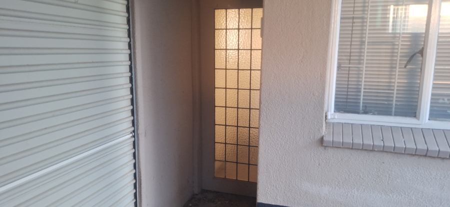 4 Bedroom Property for Sale in Breaunanda Gauteng
