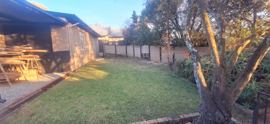 4 Bedroom Property for Sale in Breaunanda Gauteng