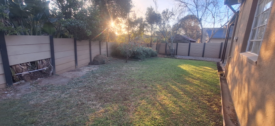 4 Bedroom Property for Sale in Breaunanda Gauteng