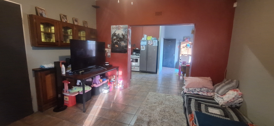 4 Bedroom Property for Sale in Breaunanda Gauteng