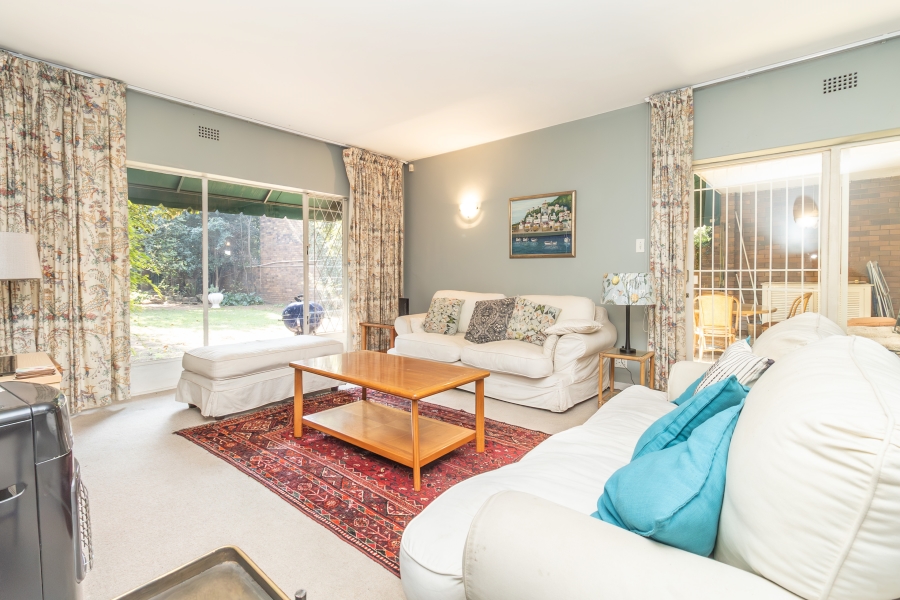To Let 4 Bedroom Property for Rent in Sandown Gauteng