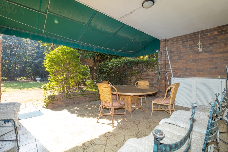 To Let 4 Bedroom Property for Rent in Sandown Gauteng