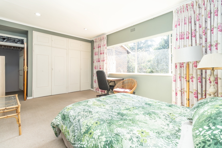 To Let 4 Bedroom Property for Rent in Sandown Gauteng