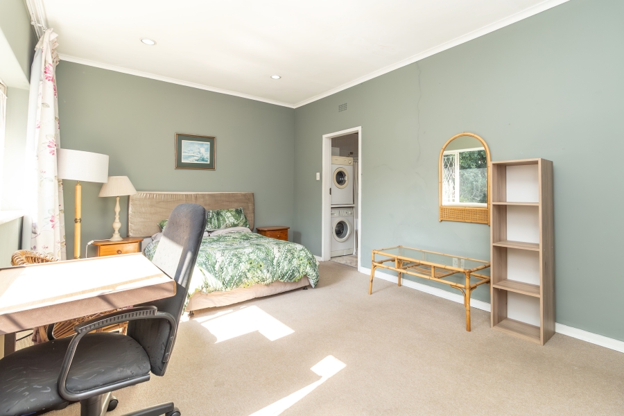To Let 4 Bedroom Property for Rent in Sandown Gauteng