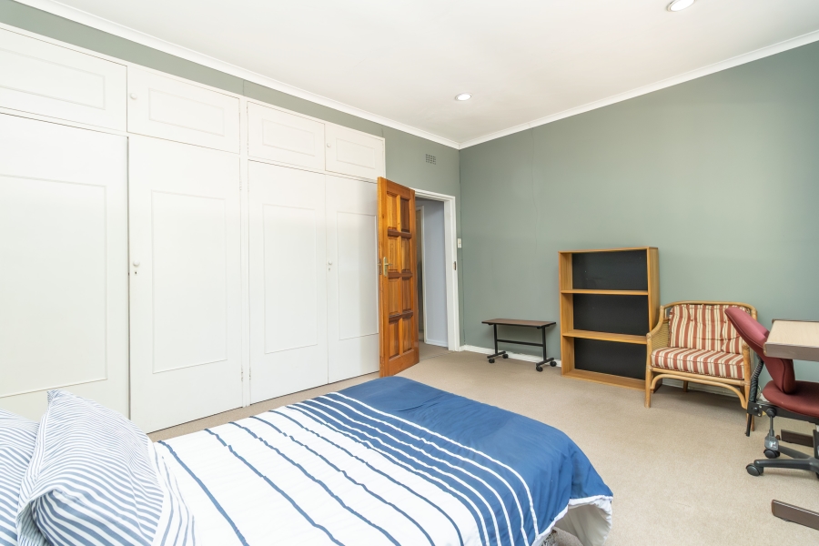 To Let 4 Bedroom Property for Rent in Sandown Gauteng