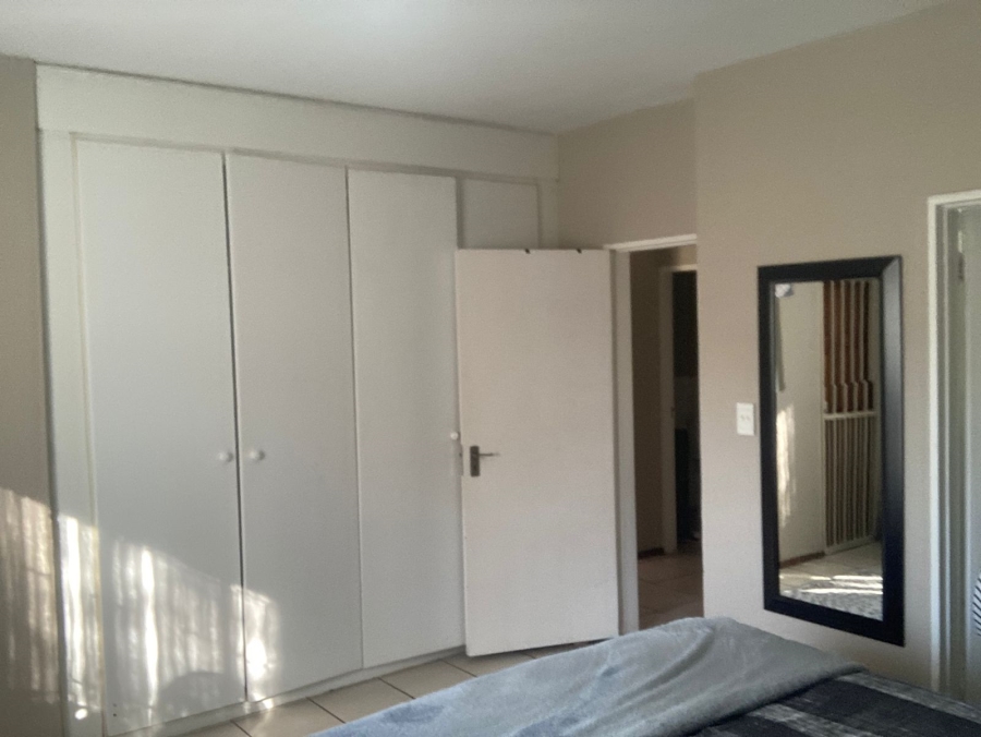 2 Bedroom Property for Sale in Willowbrook Gauteng