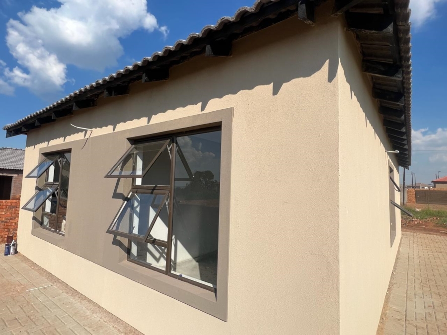 3 Bedroom Property for Sale in Westonaria Gauteng