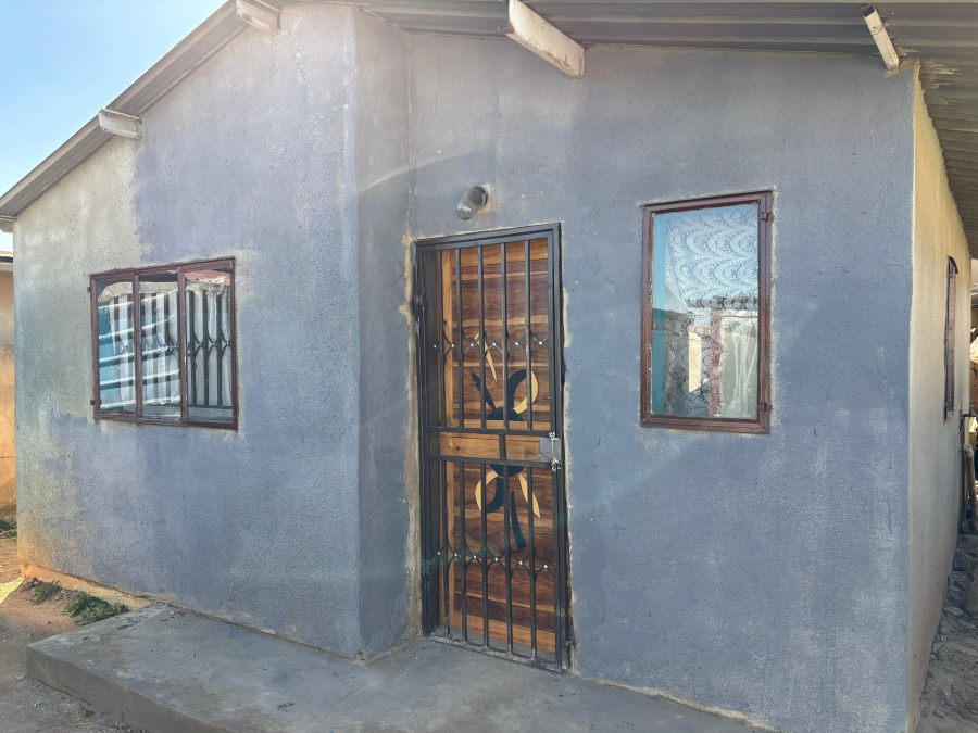 2 Bedroom Property for Sale in Thintwa Village Gauteng