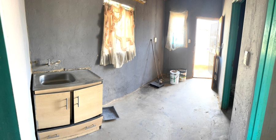 2 Bedroom Property for Sale in Thintwa Village Gauteng