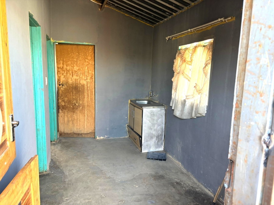 2 Bedroom Property for Sale in Thintwa Village Gauteng