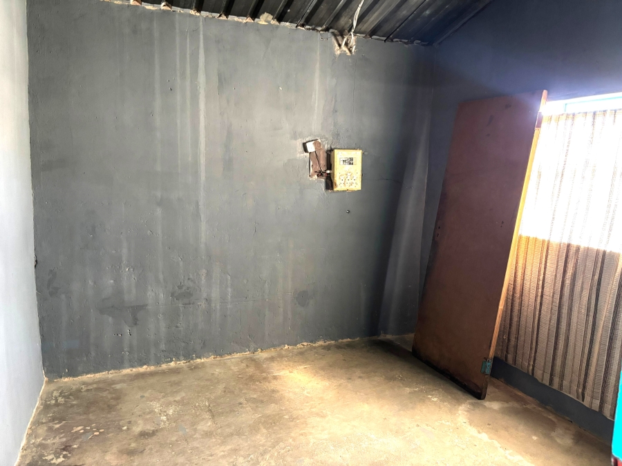 2 Bedroom Property for Sale in Thintwa Village Gauteng