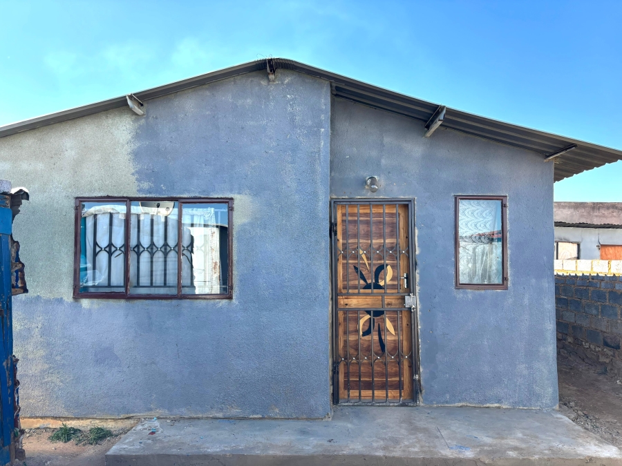 2 Bedroom Property for Sale in Thintwa Village Gauteng
