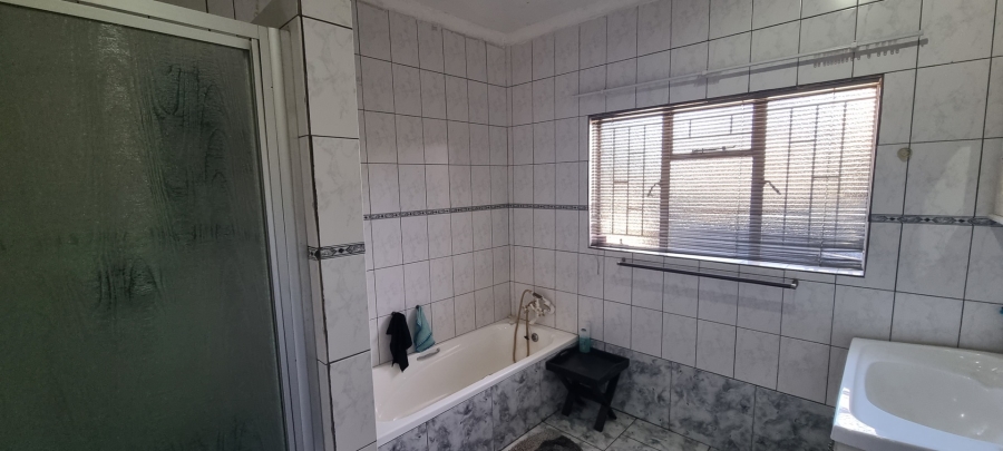 Commercial Property for Sale in Pendale Gauteng
