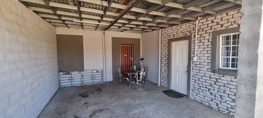 Commercial Property for Sale in Valley Settlements A H Gauteng