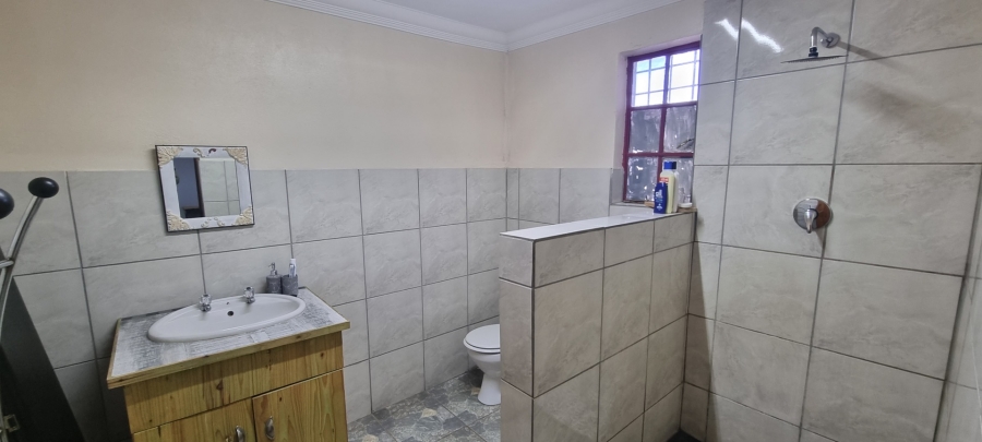 Commercial Property for Sale in Valley Settlements A H Gauteng