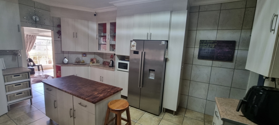 Commercial Property for Sale in Valley Settlements A H Gauteng