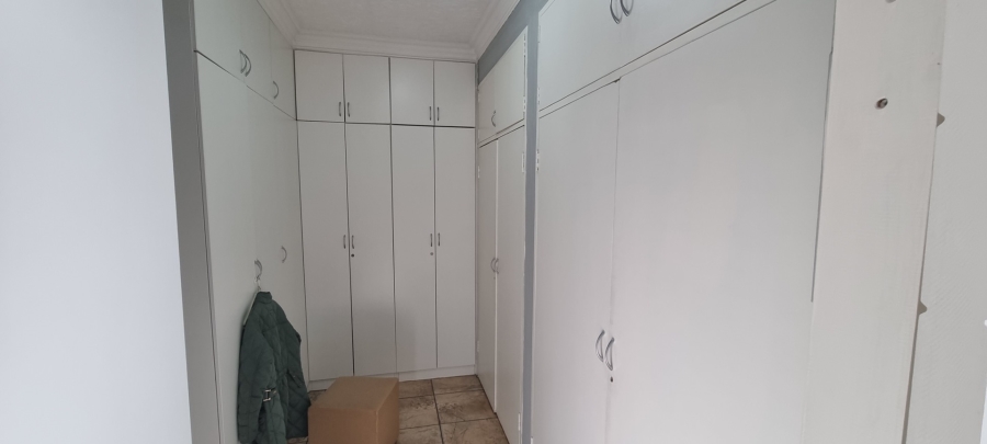 Commercial Property for Sale in Valley Settlements A H Gauteng