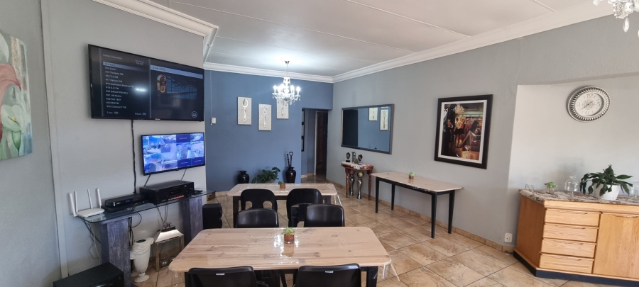 Commercial Property for Sale in Valley Settlements A H Gauteng