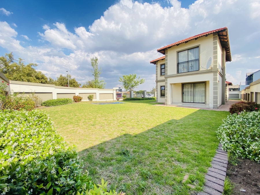 3 Bedroom Property for Sale in Helderwyk Gauteng