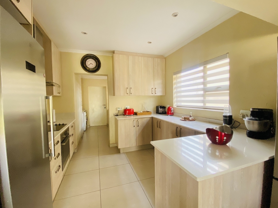 3 Bedroom Property for Sale in Helderwyk Gauteng