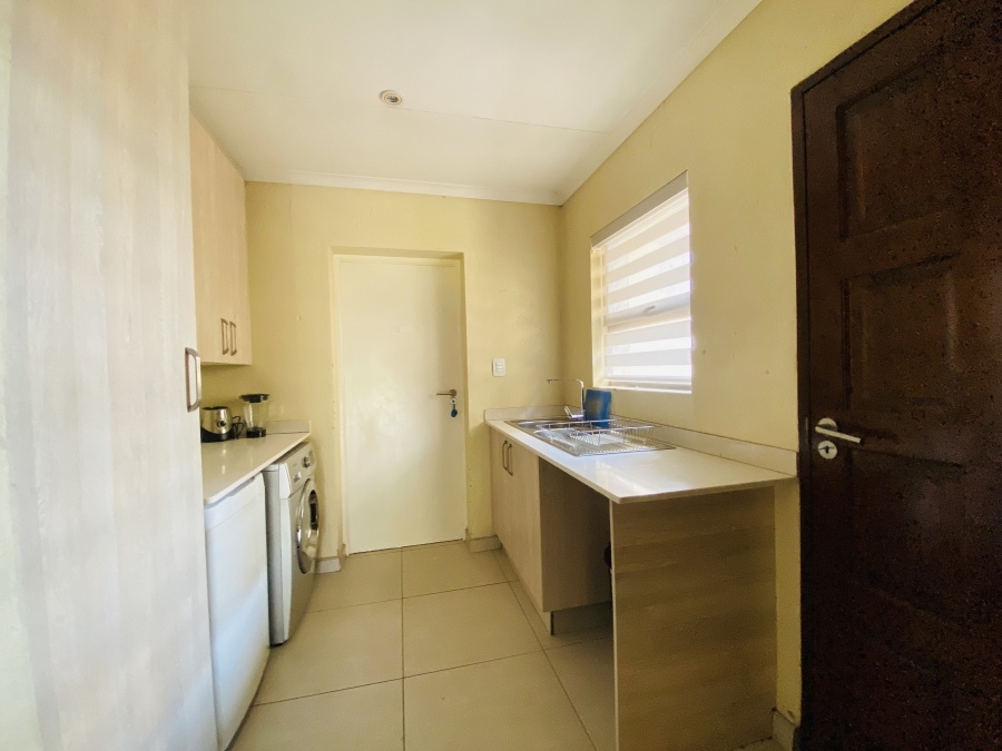 3 Bedroom Property for Sale in Helderwyk Gauteng