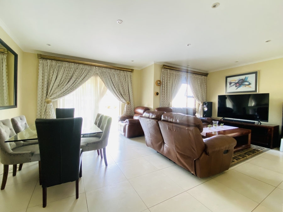 3 Bedroom Property for Sale in Helderwyk Gauteng