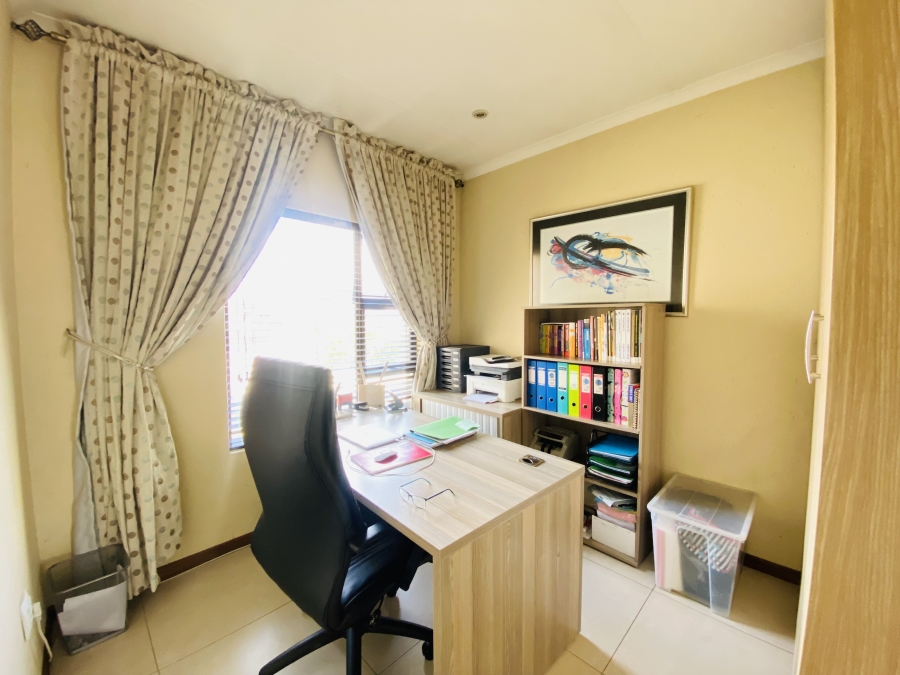 3 Bedroom Property for Sale in Helderwyk Gauteng
