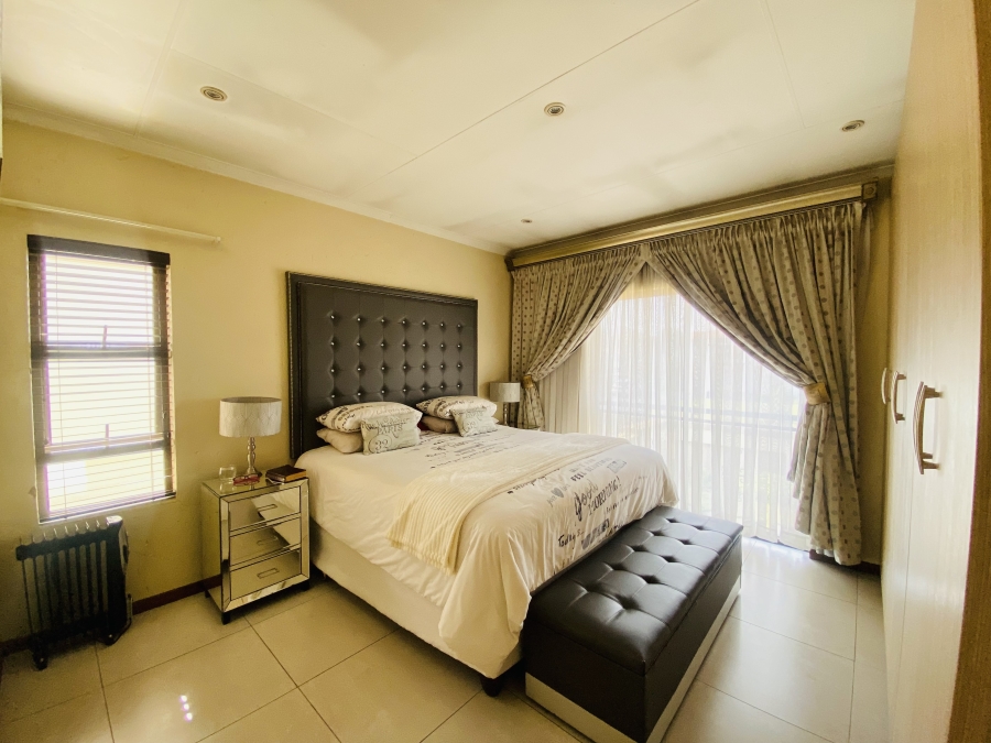 3 Bedroom Property for Sale in Helderwyk Gauteng
