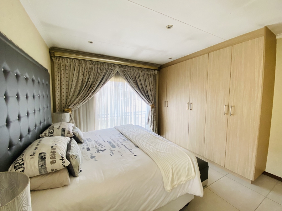 3 Bedroom Property for Sale in Helderwyk Gauteng