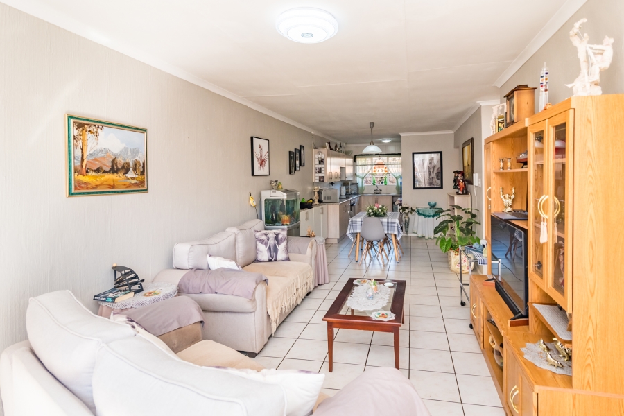2 Bedroom Property for Sale in Roodekrans Gauteng