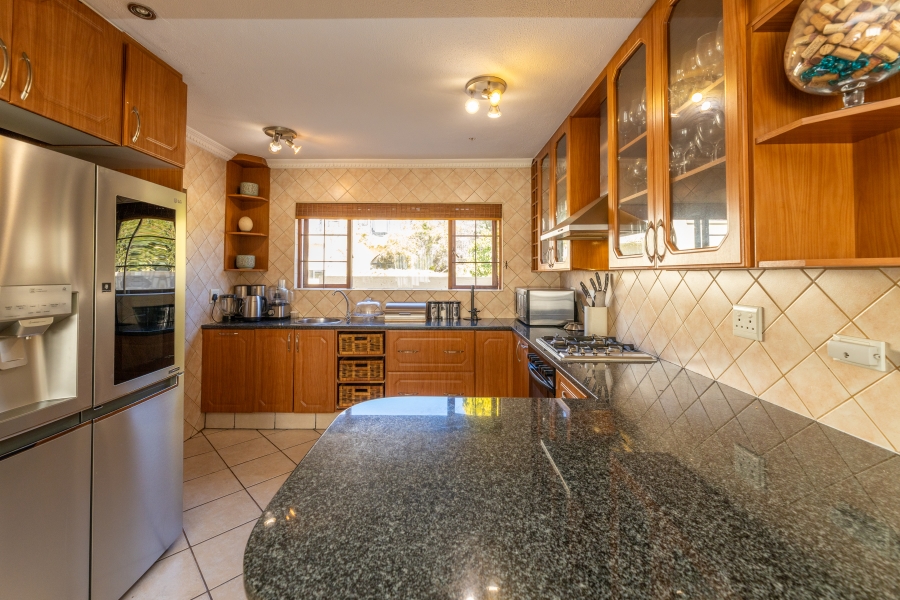 4 Bedroom Property for Sale in Broadacres Gauteng