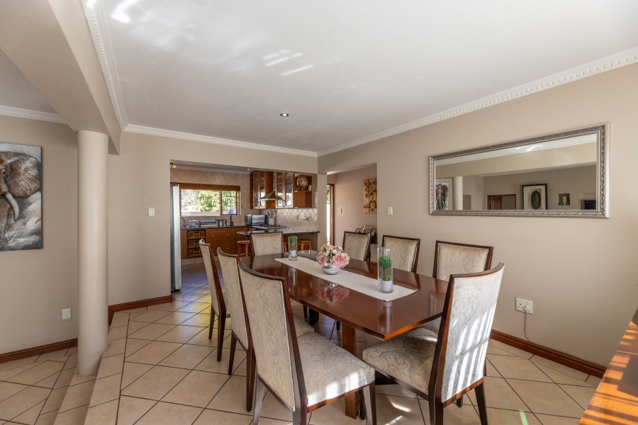 4 Bedroom Property for Sale in Broadacres Gauteng