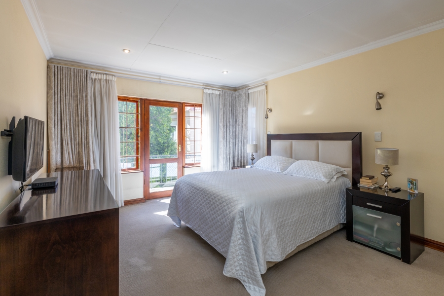 4 Bedroom Property for Sale in Broadacres Gauteng