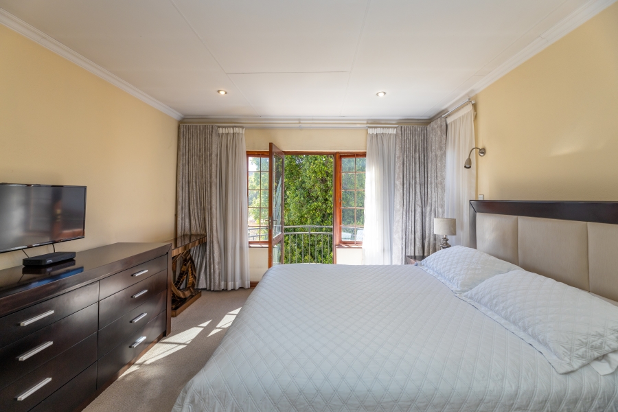 4 Bedroom Property for Sale in Broadacres Gauteng