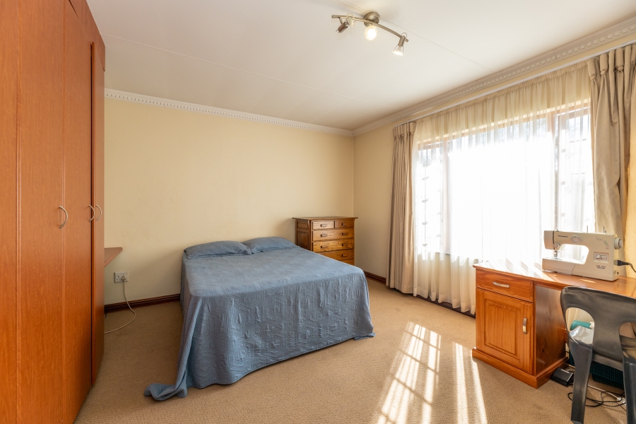 4 Bedroom Property for Sale in Broadacres Gauteng