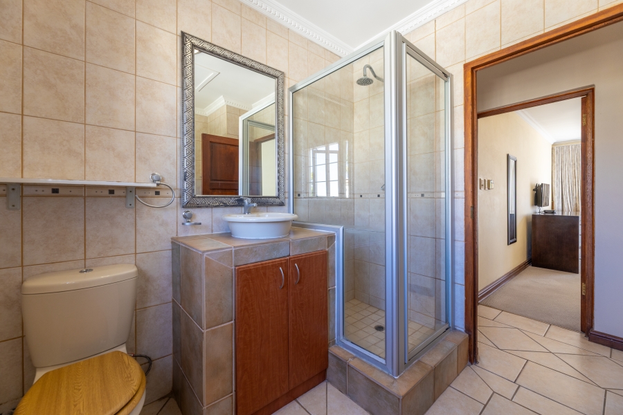 4 Bedroom Property for Sale in Broadacres Gauteng