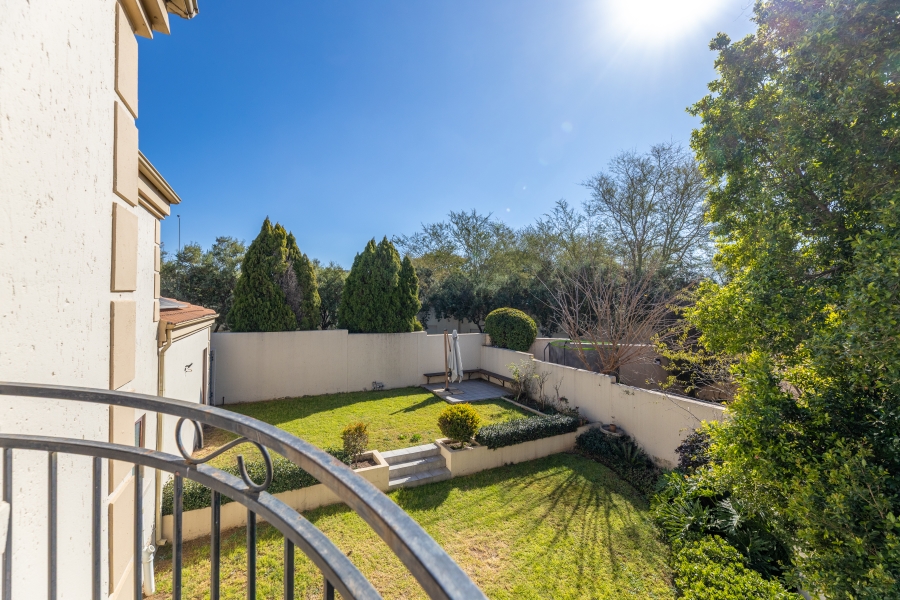4 Bedroom Property for Sale in Broadacres Gauteng