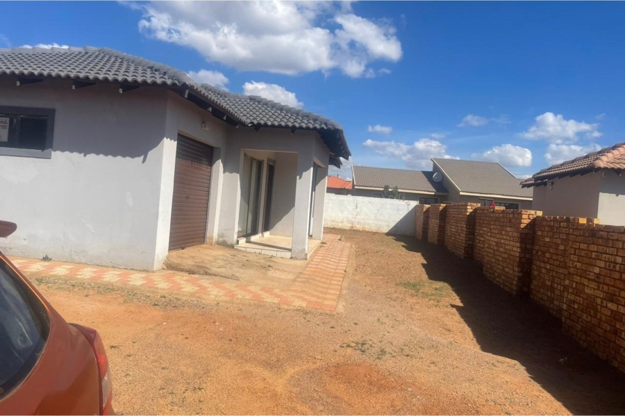 3 Bedroom Property for Sale in Westonaria Gauteng