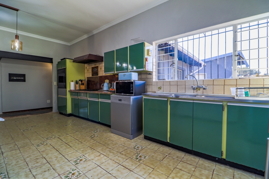 5 Bedroom Property for Sale in Doringkloof Gauteng