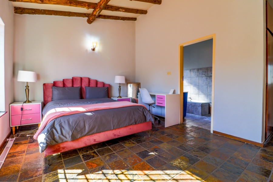 5 Bedroom Property for Sale in Doringkloof Gauteng
