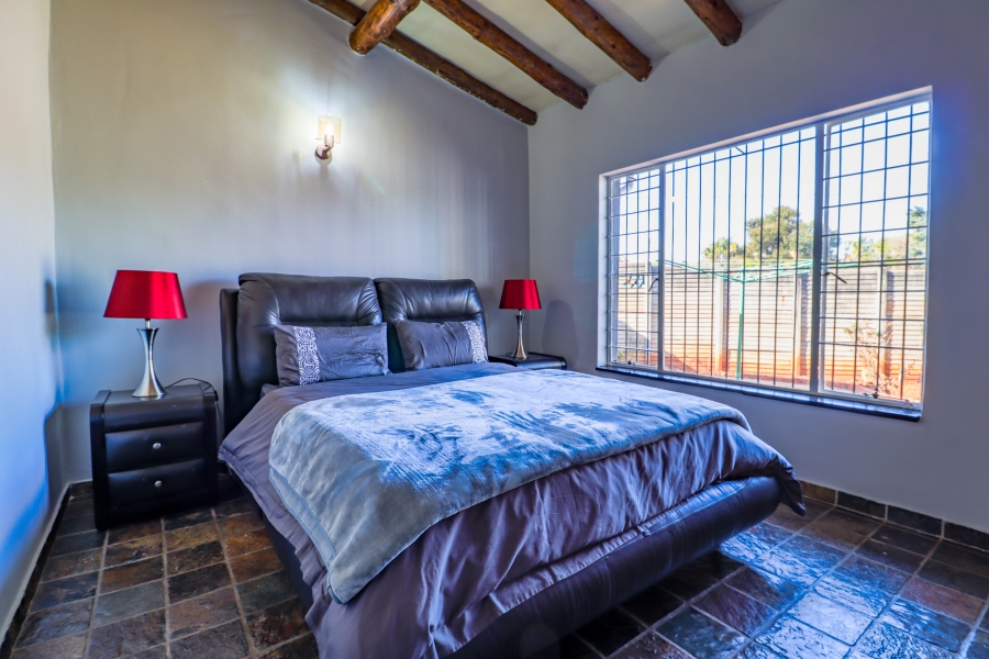 5 Bedroom Property for Sale in Doringkloof Gauteng