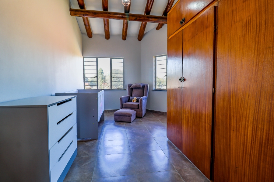 5 Bedroom Property for Sale in Doringkloof Gauteng