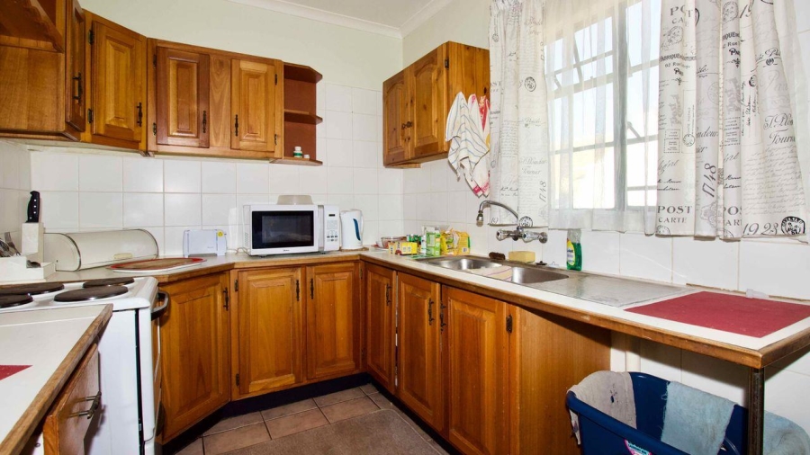 2 Bedroom Property for Sale in Die Hoewes Gauteng