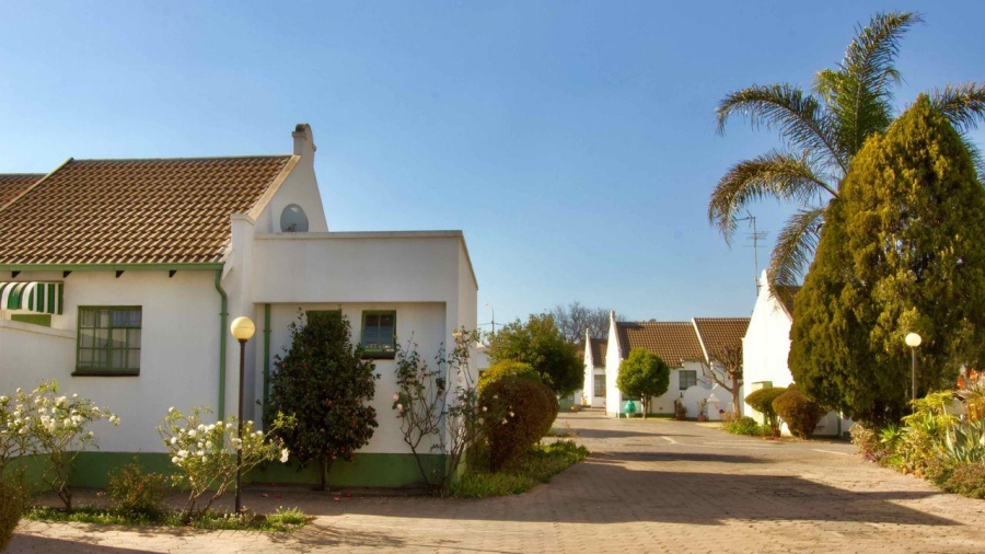 2 Bedroom Property for Sale in Die Hoewes Gauteng