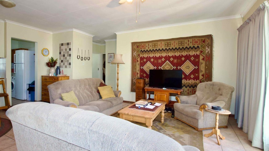 2 Bedroom Property for Sale in Die Hoewes Gauteng