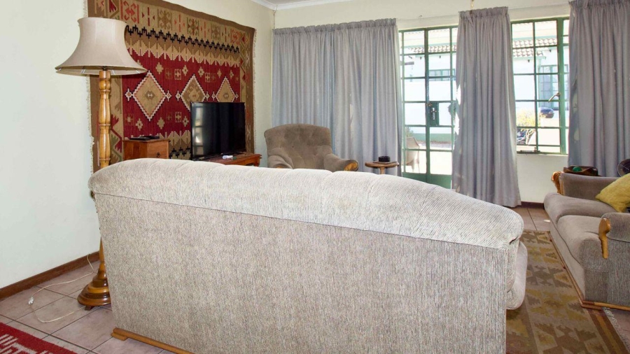 2 Bedroom Property for Sale in Die Hoewes Gauteng