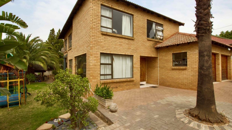 4 Bedroom Property for Sale in Highveld Gauteng