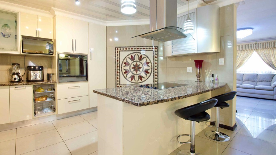 3 Bedroom Property for Sale in Highveld Gauteng