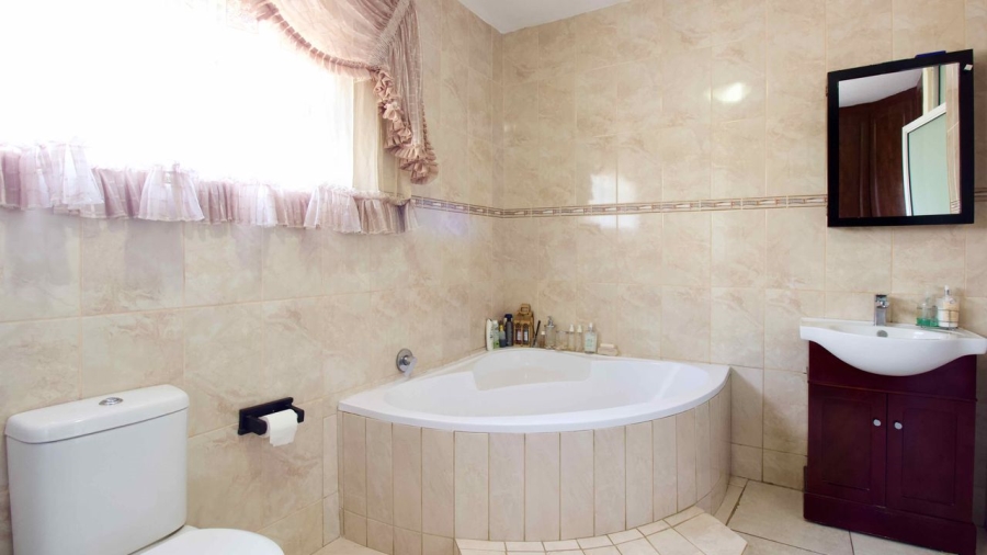 3 Bedroom Property for Sale in Highveld Gauteng