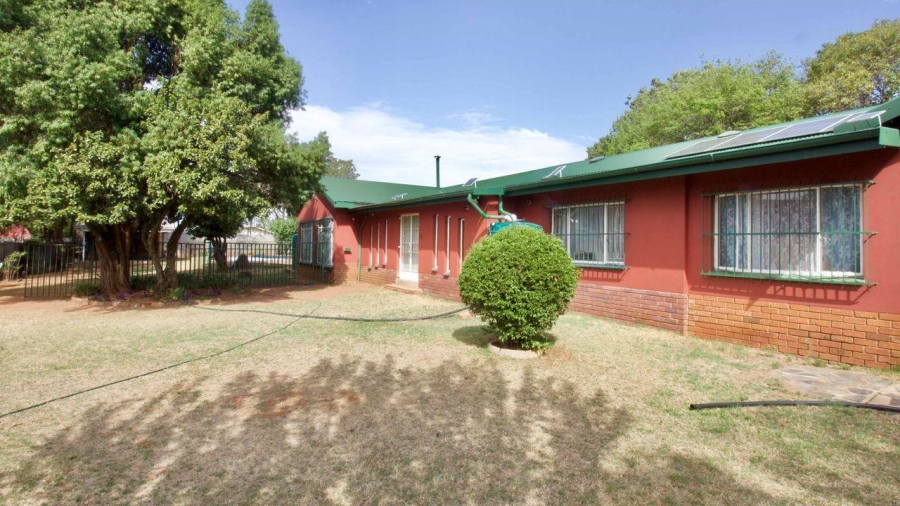 5 Bedroom Property for Sale in Lyttelton Manor Gauteng